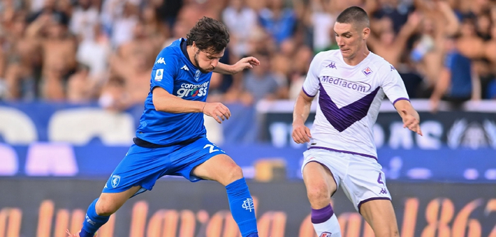 的领导角色 的领导角色