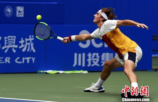 他一直坚持 他一直坚持