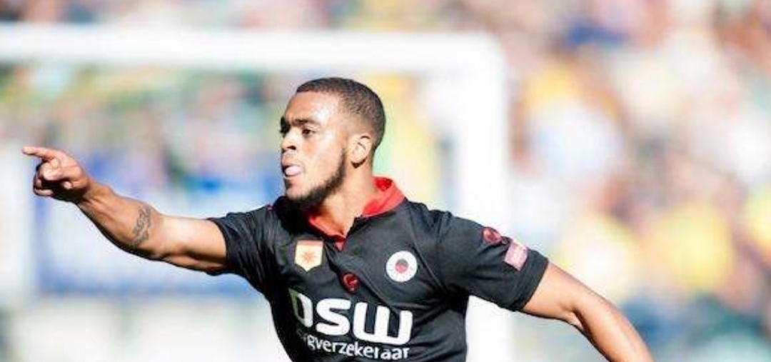 在东非高原，中国长跑健将“与狼共舞”2025-01-29.