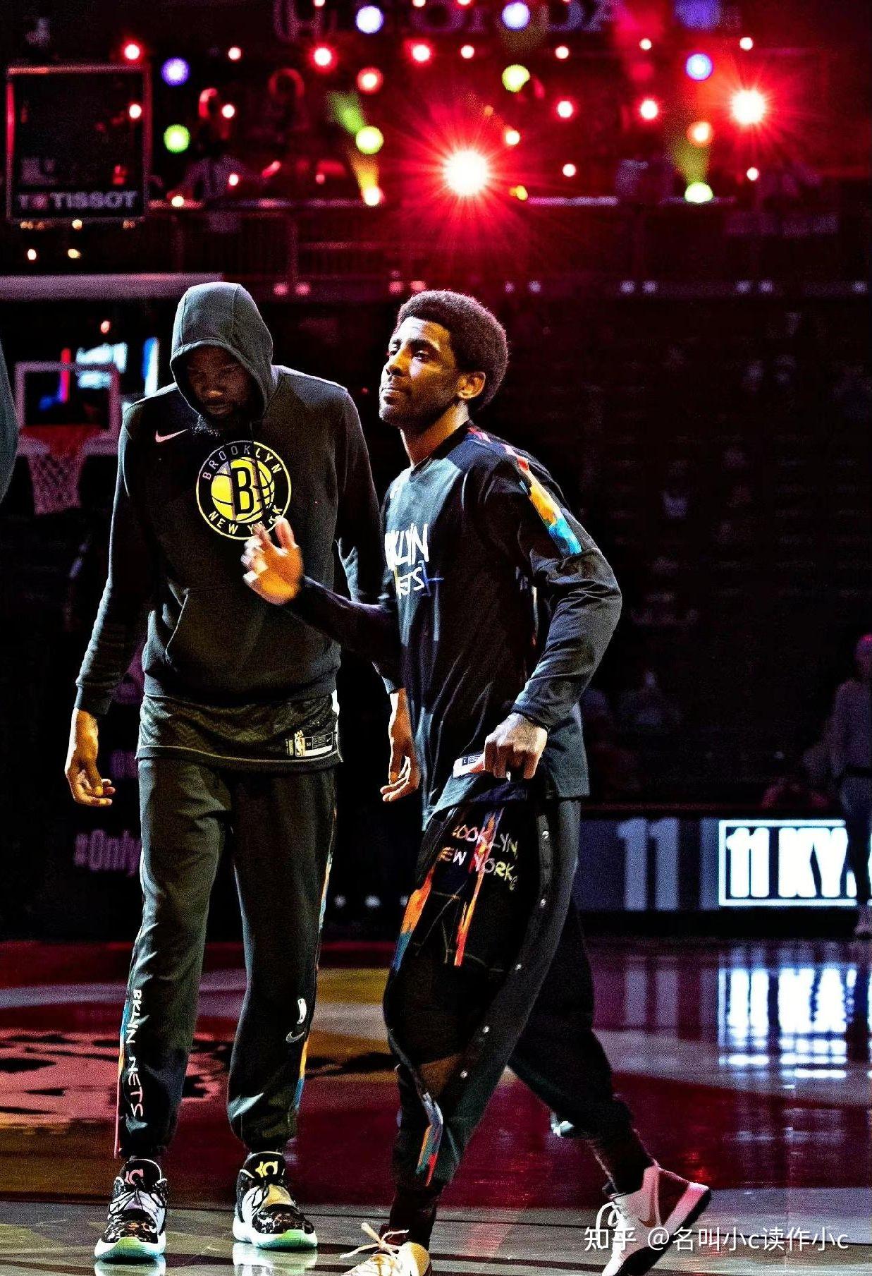 甲亢哥被画成了熊猫脸，这下黑脸看不出来了83.