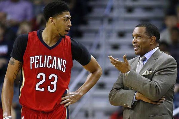 罗马诺：截至目前梅努没有向曼联表达离队的想法