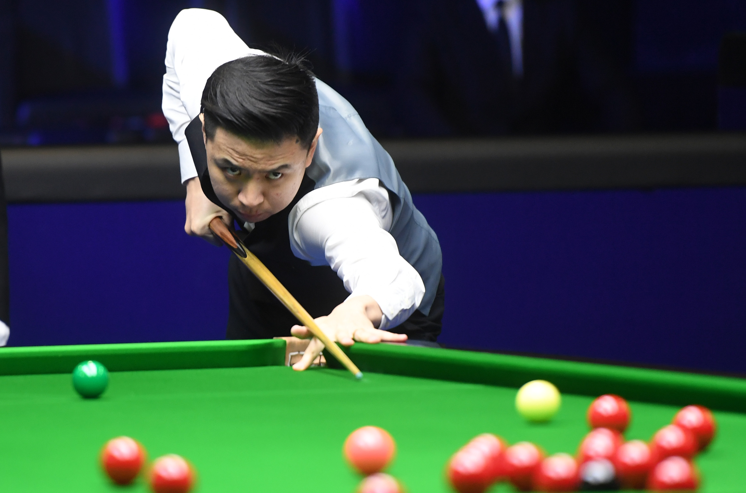 她保持了叙 她保持了叙